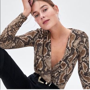 ZARA SNAKESKIN BODYSUIT SIZE: M